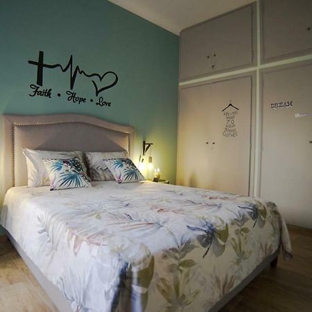 D16-Cosy Downtown Apartment Atena Exterior foto