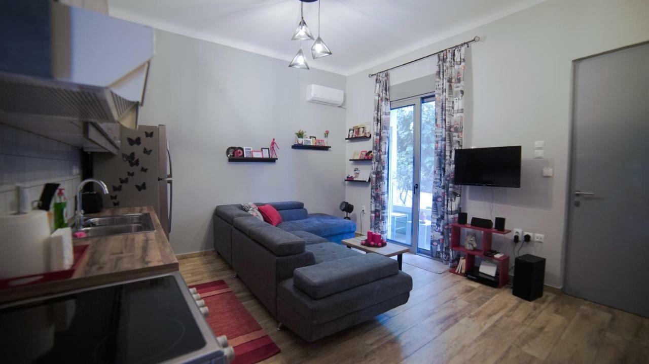 D16-Cosy Downtown Apartment Atena Exterior foto
