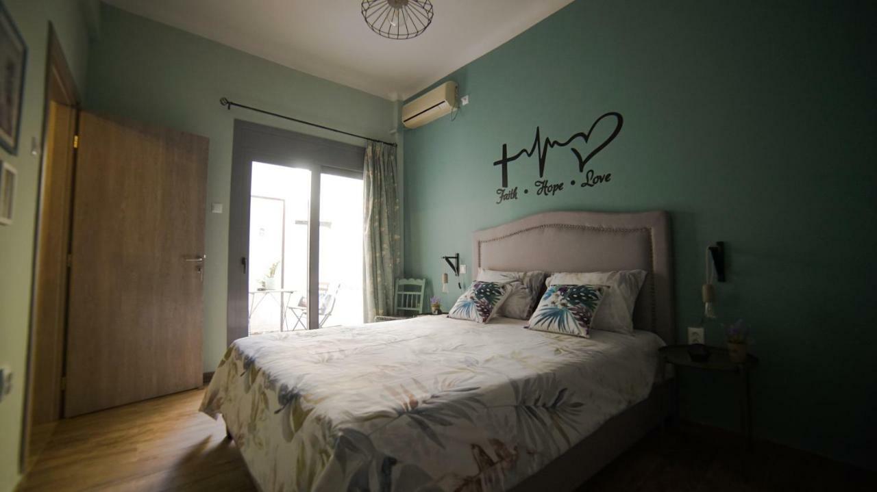 D16-Cosy Downtown Apartment Atena Exterior foto