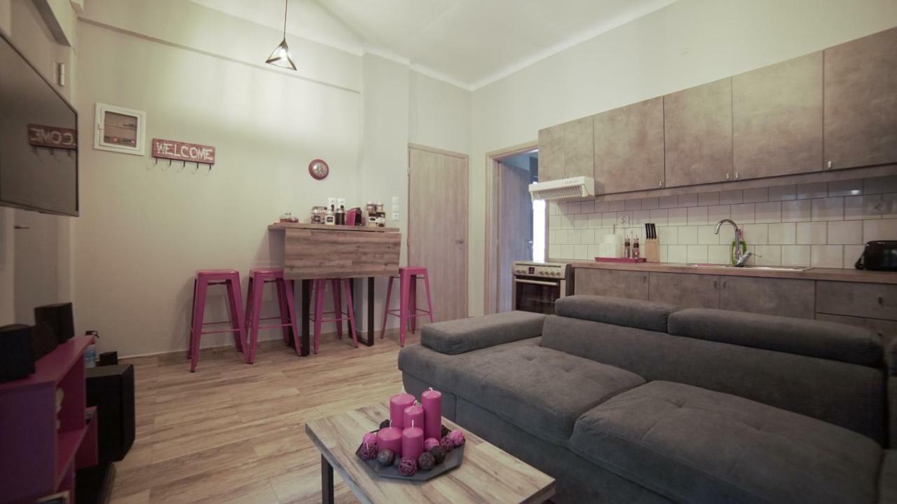 D16-Cosy Downtown Apartment Atena Exterior foto