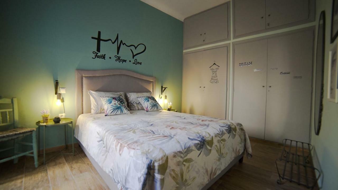 D16-Cosy Downtown Apartment Atena Exterior foto